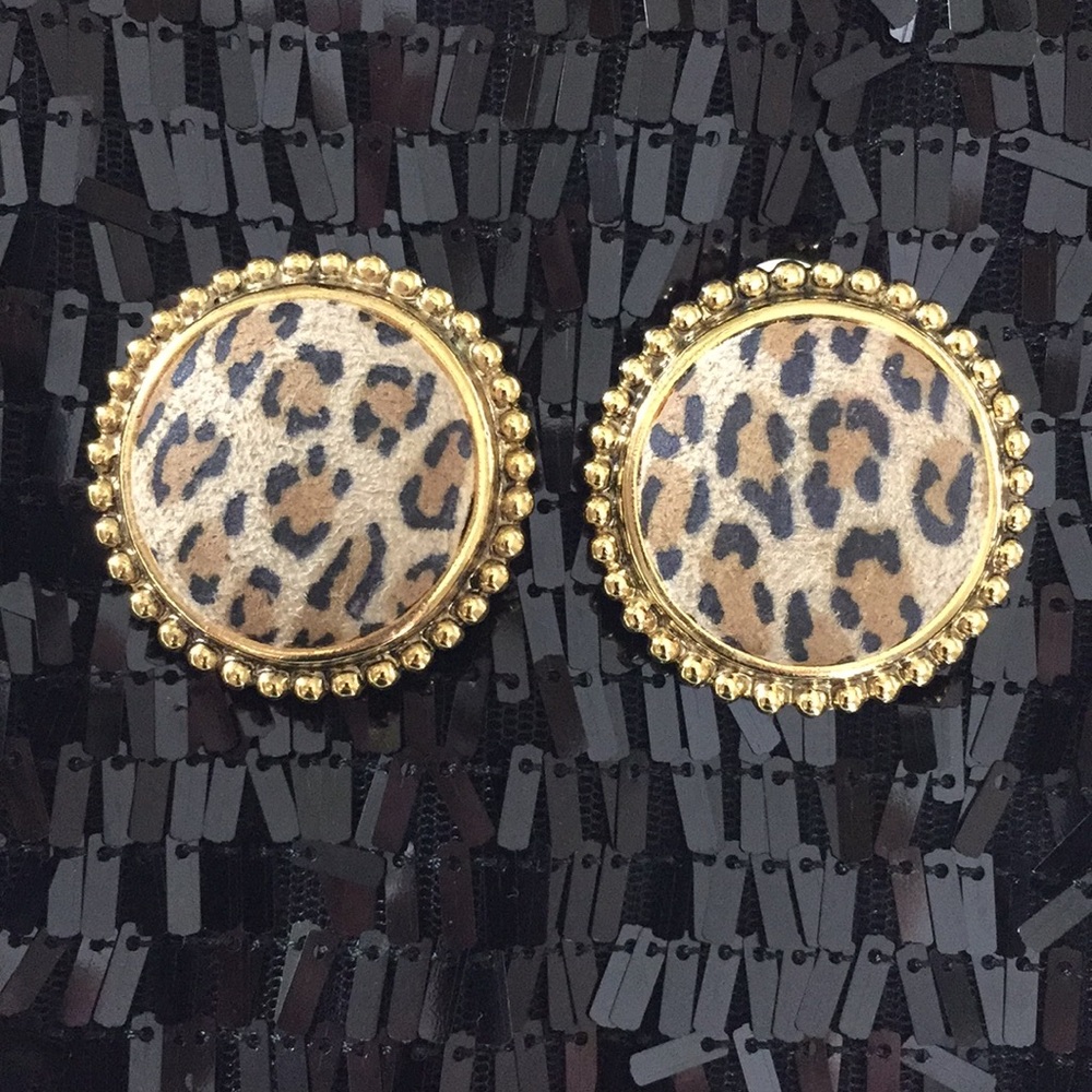 🐆Vintage Cheetah Print Clip-on Earrings🐆
